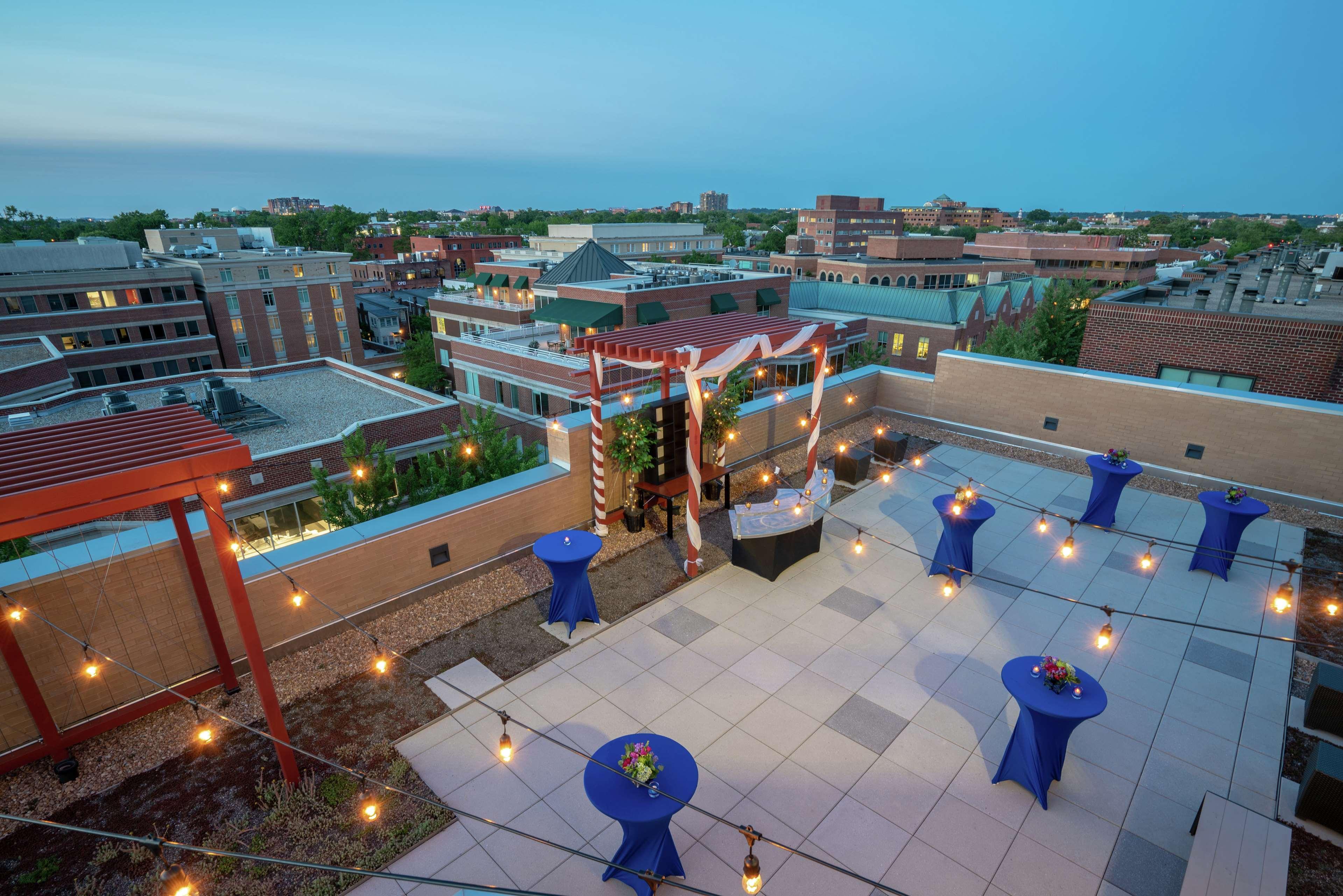 Hilton Garden Inn Alexandria Old Town National Harbor Dış mekan fotoğraf