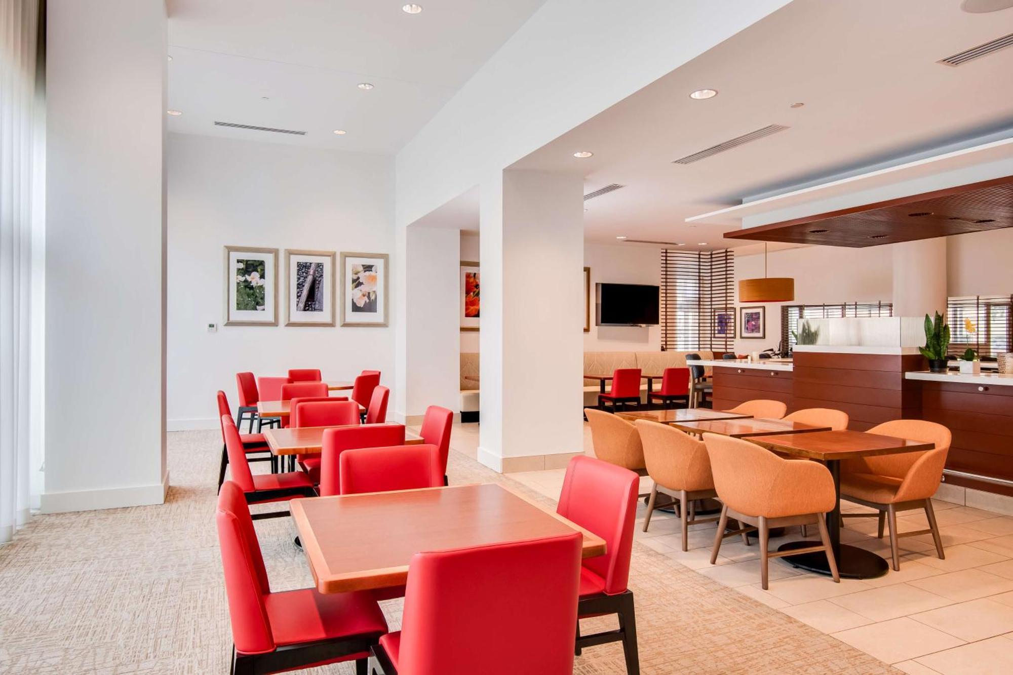 Hilton Garden Inn Alexandria Old Town National Harbor Dış mekan fotoğraf