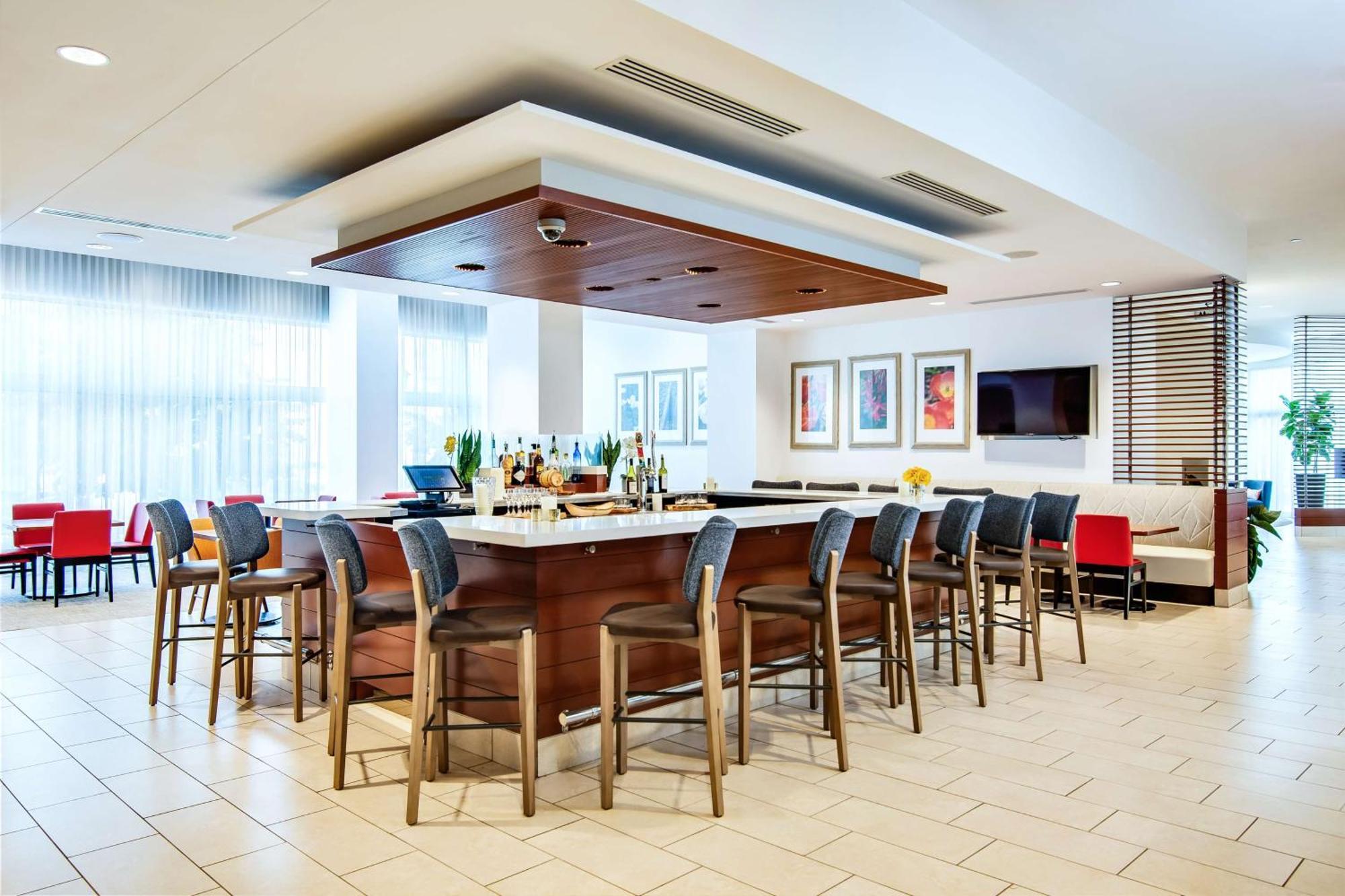 Hilton Garden Inn Alexandria Old Town National Harbor Dış mekan fotoğraf