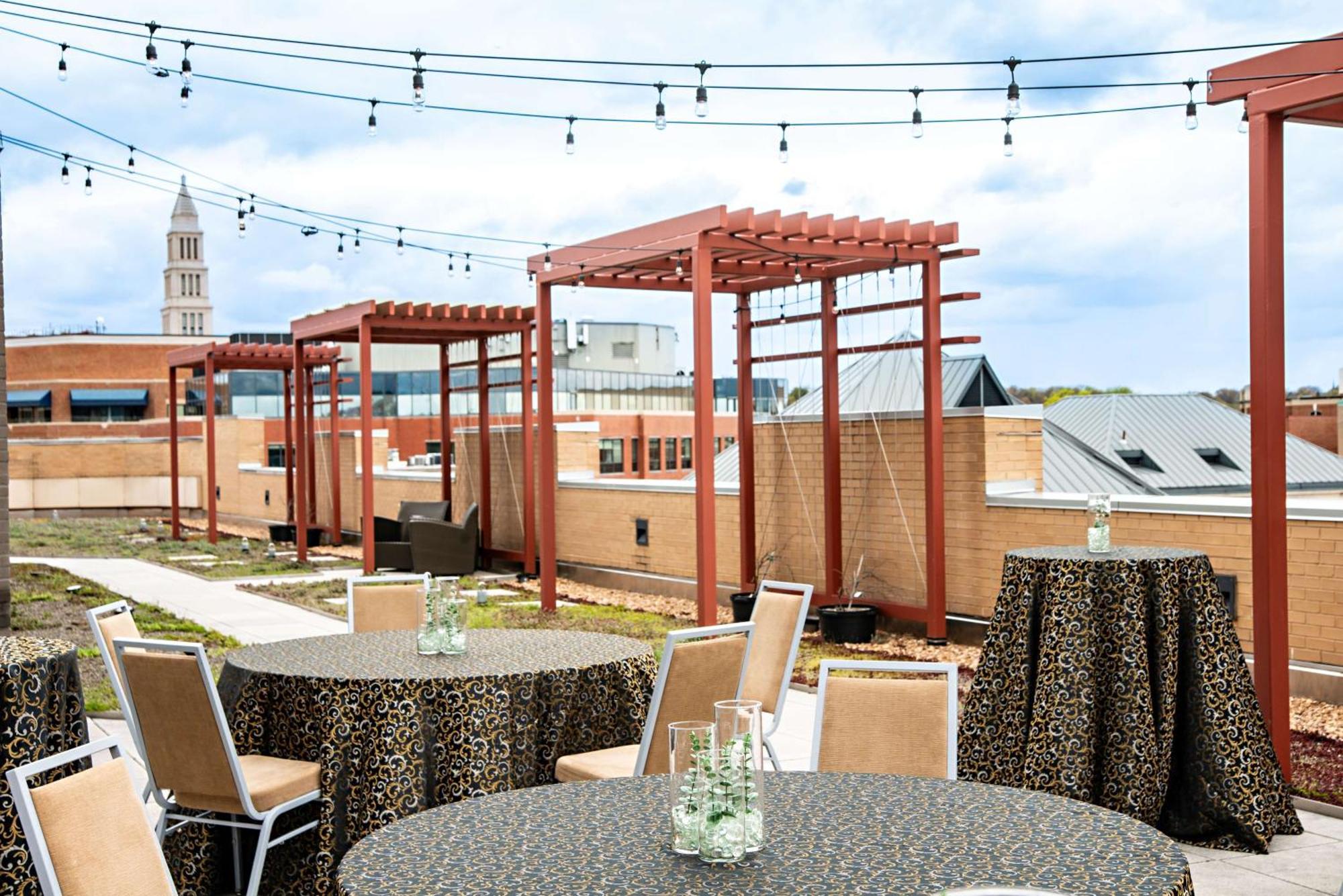 Hilton Garden Inn Alexandria Old Town National Harbor Dış mekan fotoğraf