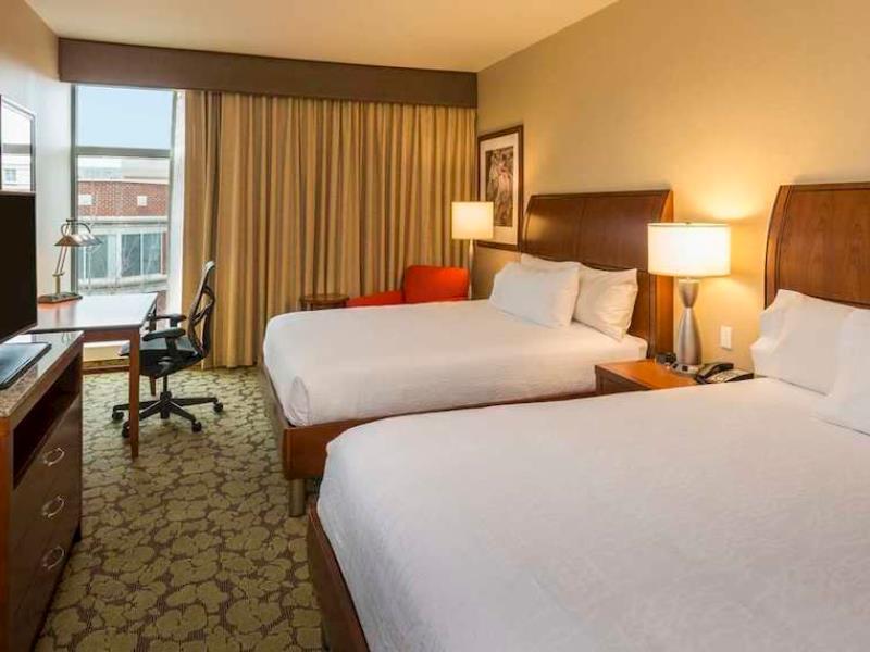 Hilton Garden Inn Alexandria Old Town National Harbor Dış mekan fotoğraf