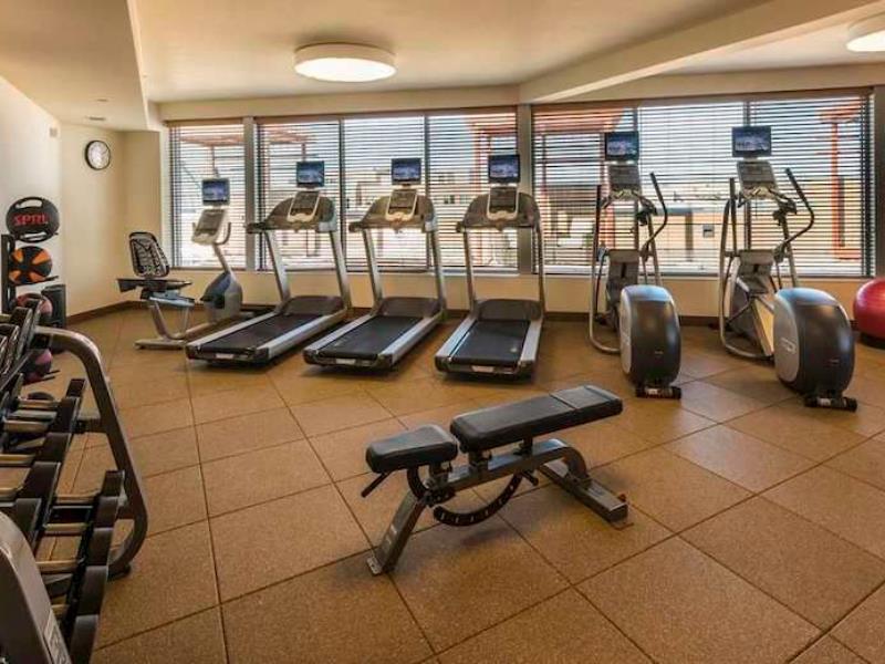 Hilton Garden Inn Alexandria Old Town National Harbor Dış mekan fotoğraf